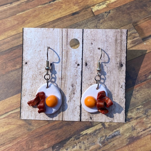 Bacon and Eggs Dangle Earrings - Picture 3 of 3